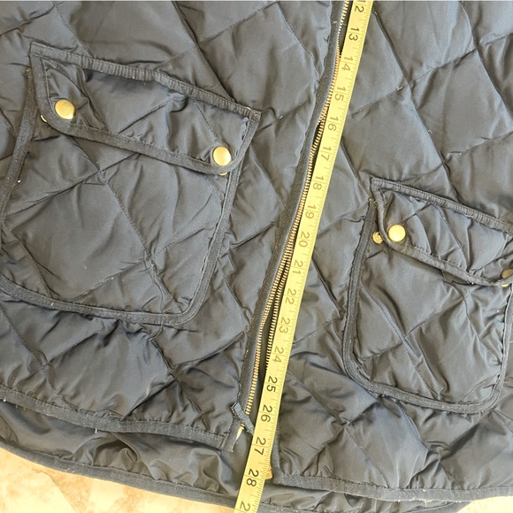 Navy quilted vest (size XL) - Picture 9 of 9